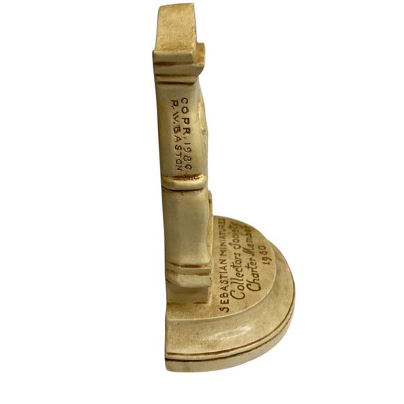 Sebastian Miniatures Collectors Society Charter Member 1980 Display - Picture 4 of 7